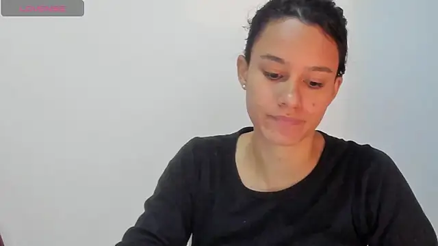 Snapshot of SamanthaWatson chatting on 03/09/25, 02:07 SamanthaWatson online show from 03/09/25, 02:07