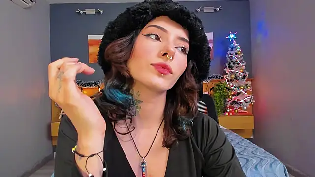 LiliJones  online show from 12/07/24, 04:47