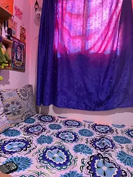 LiliJones  online show from 11/07/25, 02:06