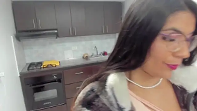 Snapshot of Luna_Dumont chatting on 03/12/26, 10:54 Luna Dumont online show from 03/12/26, 10:54