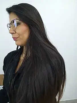 Luna Dumont online show from 05/14/26, 11:17
