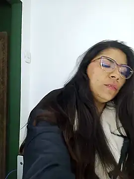 Luna Dumont online show from 05/28/26, 11:29