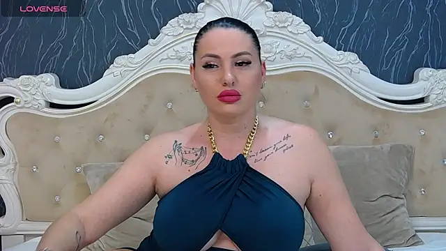 Snapshot of Lauren_Saint chatting on 03/17/25, 03:40 Lauren Saint online show from 03/17/25, 03:40