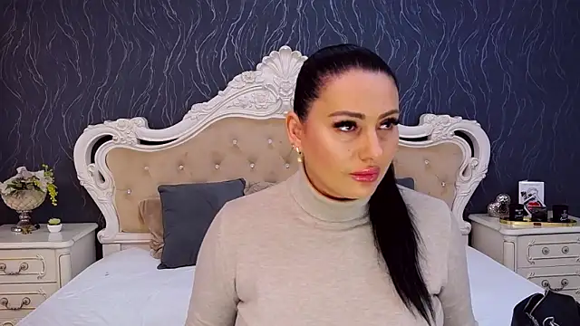 Snapshot of Lauren_Saint chatting on 10/16/25, 11:11 Lauren Saint online show from 10/16/25, 11:11