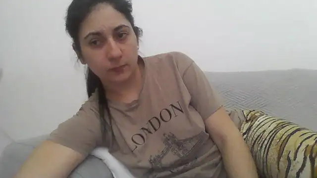 Snapshot of davenmichelle00 chatting on 03/03/26, 05:19 davenmichelle00 online show from 03/03/26, 05:19