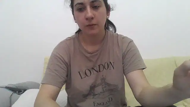 Snapshot of davenmichelle00 chatting on 03/28/26, 07:30 davenmichelle00 online show from 03/28/26, 07:30
