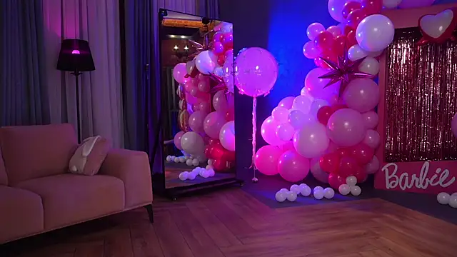 Snapshot of eva_fashionista chatting on 02/06/25, 04:21 eva fashionista online show from 02/06/25, 04:21