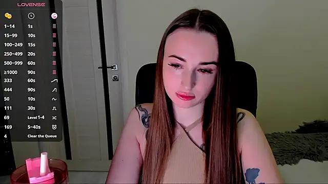Snapshot of Kimmberr chatting on 09/27/25, 04:06 Kimmberr online show from 09/27/25, 04:06