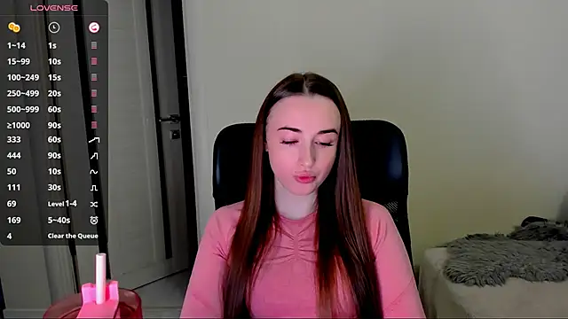 Kimmberr online show from 10/28/25, 07:01