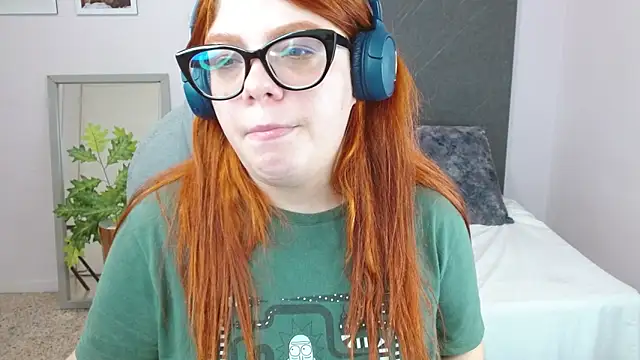 lucie nicolls online show from 01/10/25, 11:08