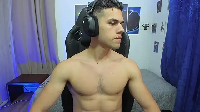 Snapshot of JacobKirito chatting on 01/05/25, 12:20 JacobKirito online show from 01/05/25, 12:20