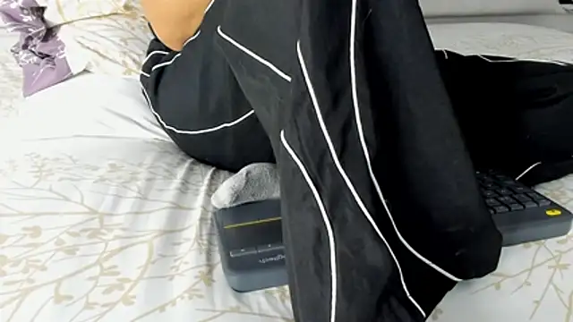 Snapshot of maybelline69 chatting on 01/07/26, 02:47 maybelline69 online show from 01/07/26, 02:47