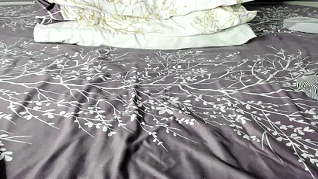 Snapshot of maybelline69 chatting on 02/05/26, 08:02 maybelline69 online show from 02/05/26, 08:02