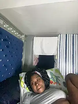 Snapshot of juicesowet chatting on 02/27/25, 09:11 juicesowet online show from 02/27/25, 09:11