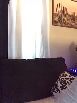 SidneyRaee online show from 12/05/25, 05:09