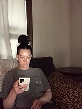 SidneyRaee online show from 04/13/26, 03:17