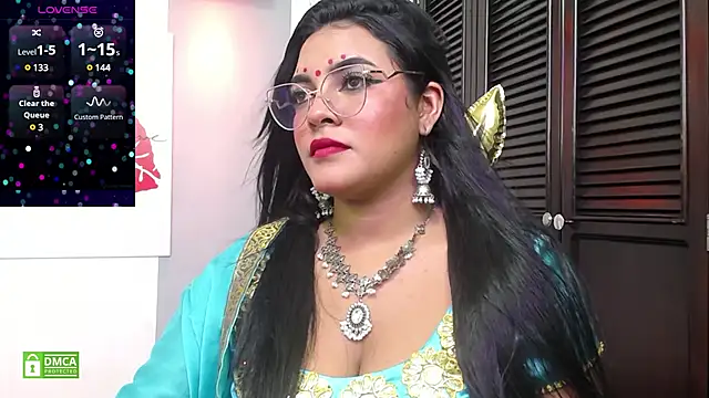 lakshmiraniii online show from 03/13/25, 04:34