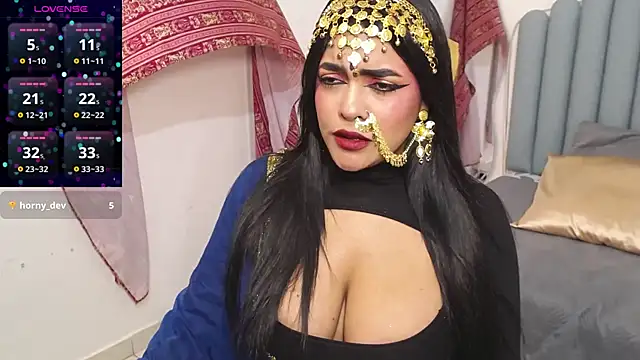 lakshmiraniii online show from 11/04/25, 12:04