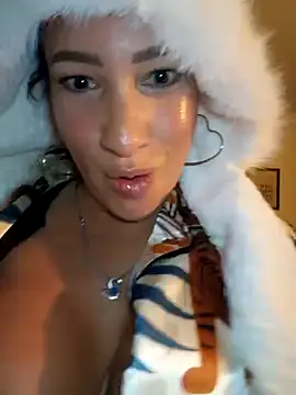 TheGoddessBianca online show from 12/18/24, 04:06