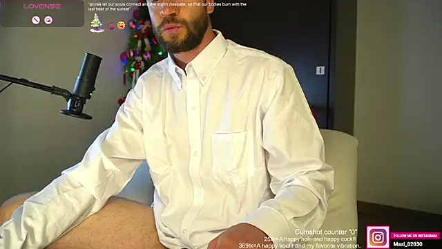 Snapshot of just_maxii chatting on 12/07/24, 09:11 just maxii online show from 12/07/24, 09:11