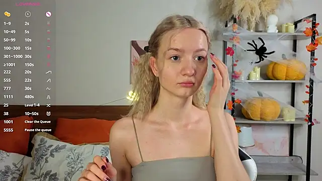 IdaValenti online show from 11/07/25, 11:05