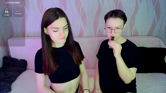  crazy baby  online show from 11/23/25, 08:19