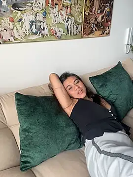 Snapshot of Nina-Eros1 chatting on 03/01/25, 08:42 Nina-Eros1 online show from 03/01/25, 08:42