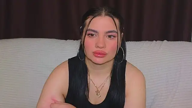 Snapshot of Nikki_Kardashian chatting on 01/29/25, 10:22 Nikki Kardashian online show from 01/29/25, 10:22