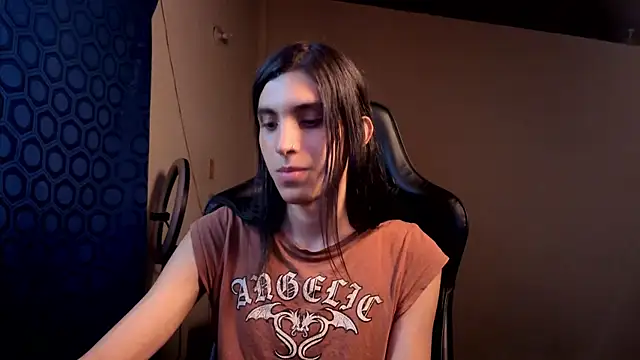 Snapshot of angelitofemboy chatting on 04/02/26, 06:33 angelitofemboy online show from 04/02/26, 06:33