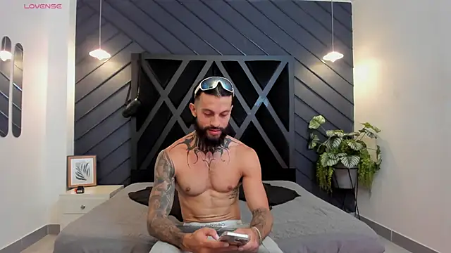 Apolo Bianco  online show from 09/29/25, 11:31