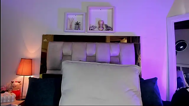 emmy r online show from 03/09/26, 12:09