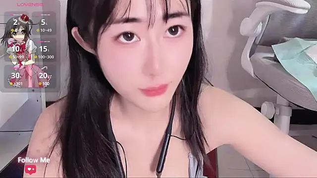 Snapshot of qiqi-- chatting on 12/20/24, 04:14 qiqi-- online show from 12/20/24, 04:14