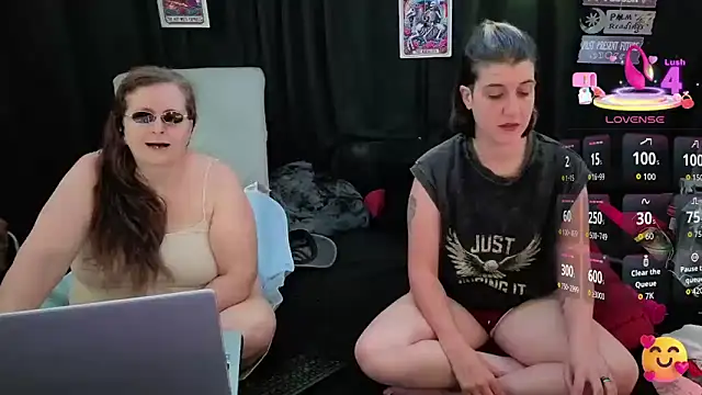 Sexy Mama-69 online show from 11/15/25, 04:03