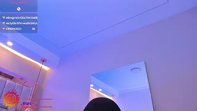 Snapshot of VioletaAbel chatting on 02/04/25, 05:23 VioletaAbel online show from 02/04/25, 05:23