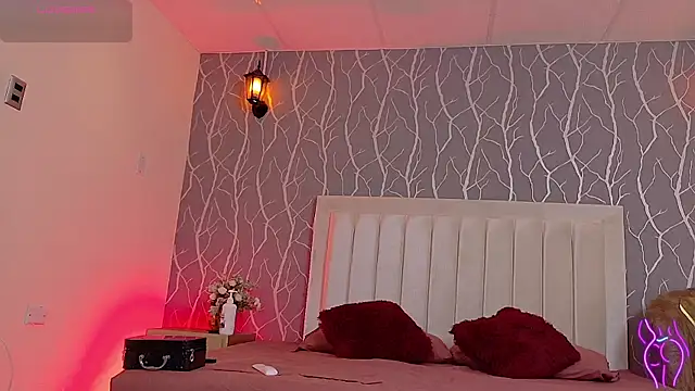 madison fox1 online show from 11/12/25, 12:38