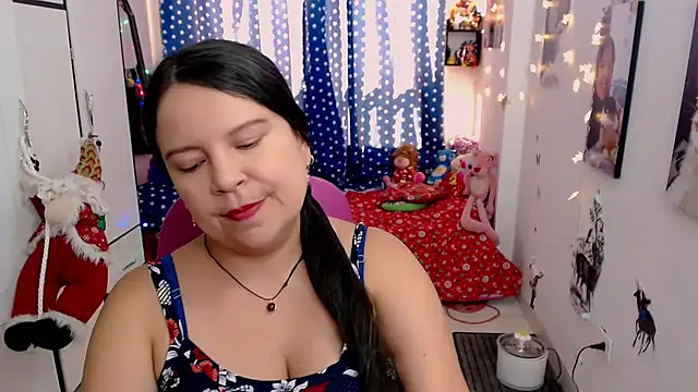 claryssa  online show from 12/06/24, 07:56