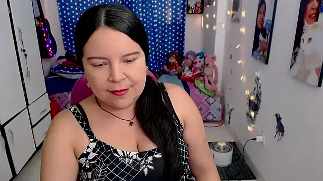 claryssa  online show from 01/12/25, 10:22