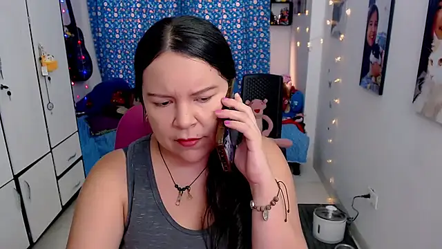 claryssa  online show from 09/15/25, 07:58