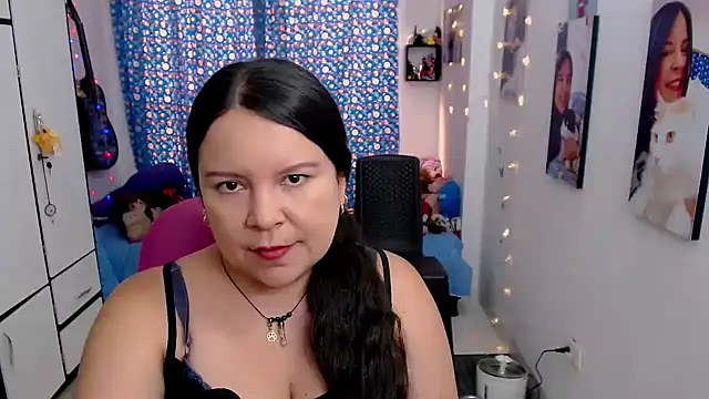 claryssa  online show from 09/30/25, 08:14