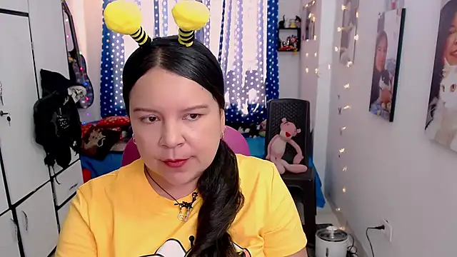 claryssa  online show from 11/01/25, 06:10