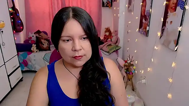 claryssa  online show from 05/21/26, 09:44