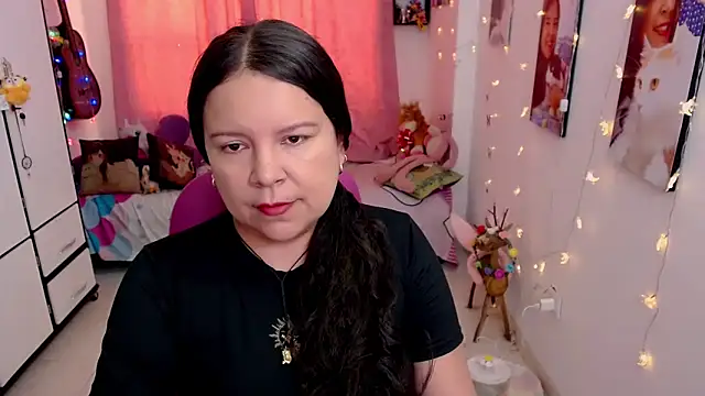 claryssa  online show from 05/22/26, 08:14