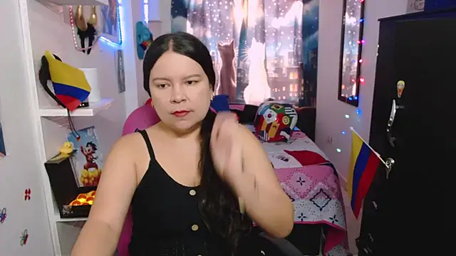 Snapshot of claryssa_ chatting on 07/15/26, 01:27 claryssa online show from 07/15/26, 01:27