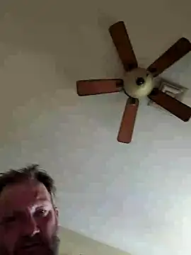 Hugebwc102 online show from 10/03/25, 09:34