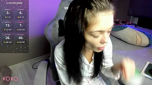 Snapshot of Mariella_Adamss chatting on 11/29/25, 01:58 Mariella Adamss online show from 11/29/25, 01:58