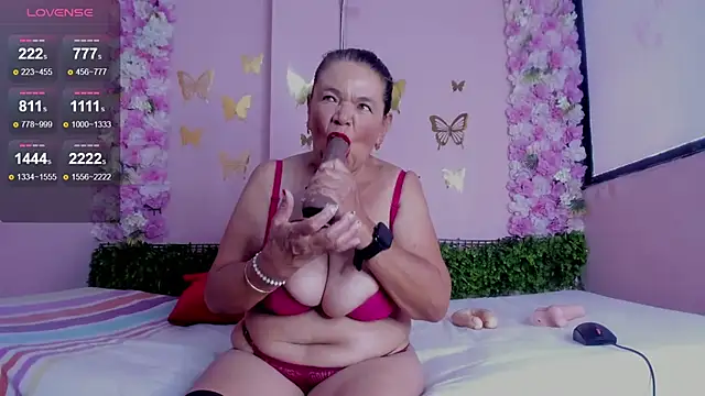 grandmother milf online show from 07/14/26, 01:28