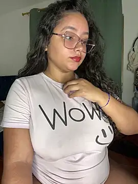 CurlyGirl 1 online show from 11/13/25, 07:13