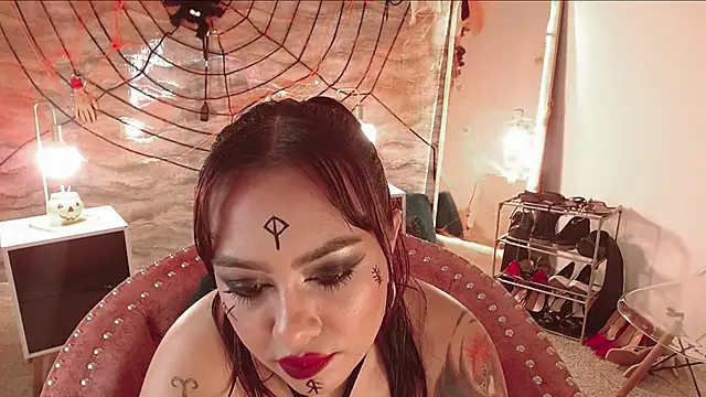 Snapshot of samara_smithh chatting on 10/25/25, 11:51 samara smithh online show from 10/25/25, 11:51