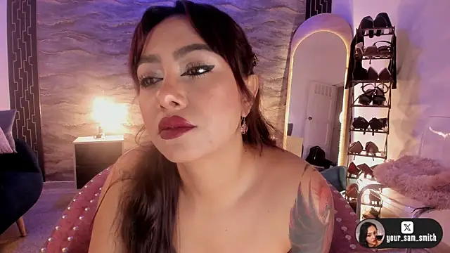 Snapshot of samara_smithh chatting on 11/11/25, 11:43 samara smithh online show from 11/11/25, 11:43