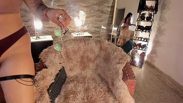 Snapshot of samara_smithh chatting on 11/13/25, 11:31 samara smithh online show from 11/13/25, 11:31